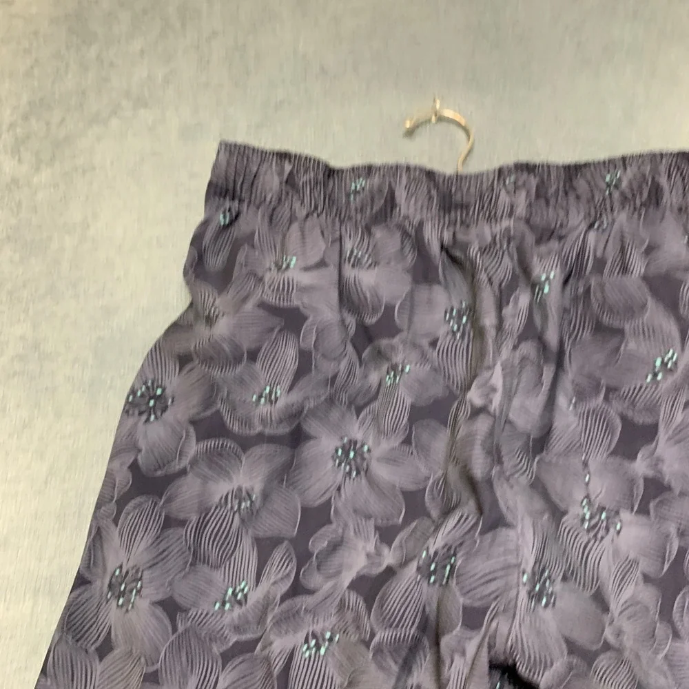 Hurley Board Shorts Men XL Gray Floral Comfort Stretch Drawstring Waist Swimwear